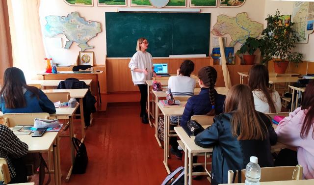 На уроці у Ткач Юлі (ЗОШ № 17 м. Тернополя)